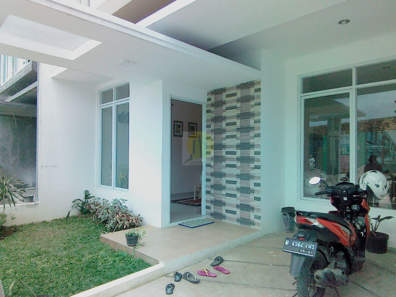 Hunian Modern dengan suasana asri