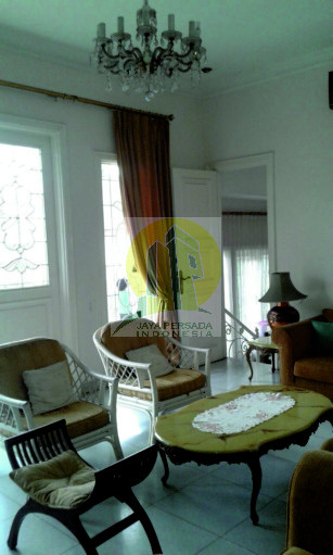 Ruang Santai Rumah Mewah Pondok Indah.jpg