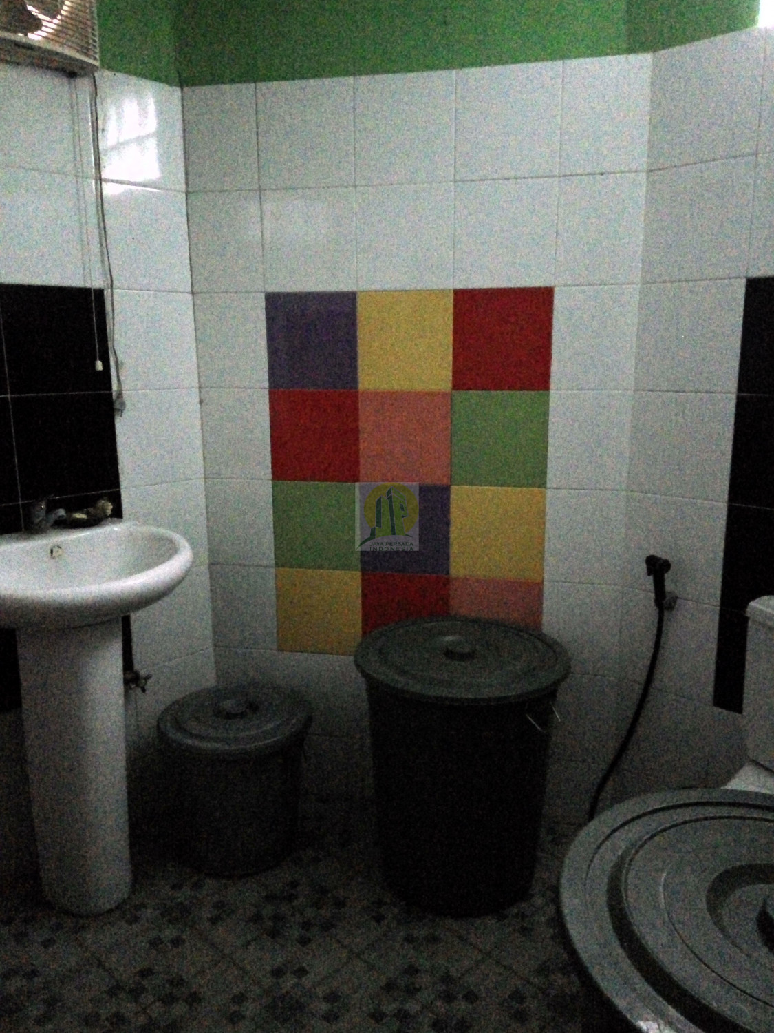 Kamar Mandi Rumah dijual di Depok.jpg