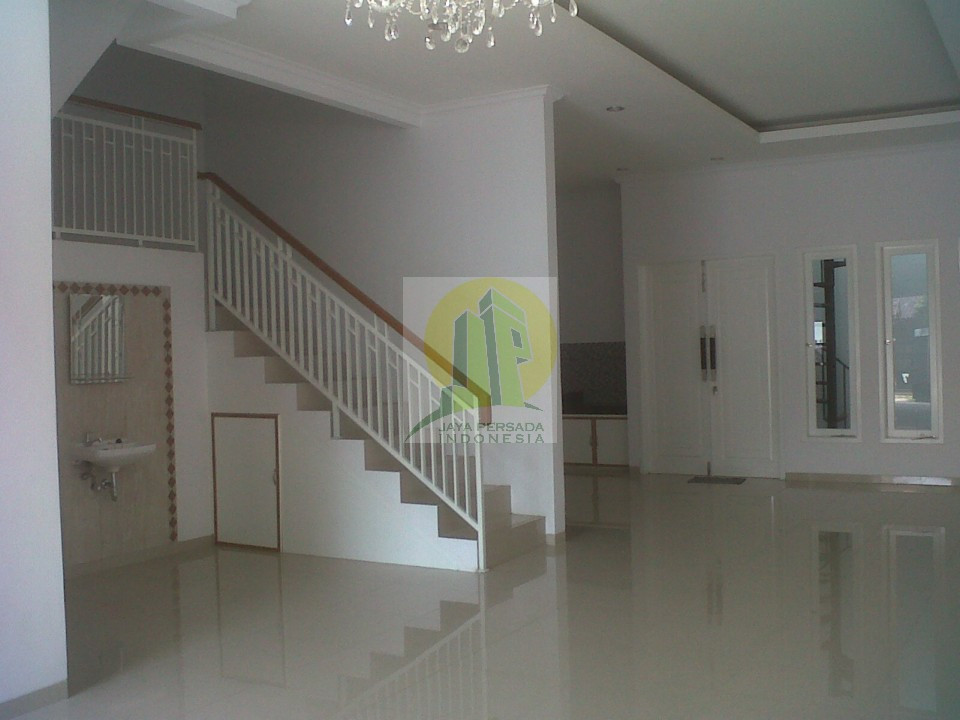 Ruang Tengah Rumah Baru Bekasi Barat.jpg