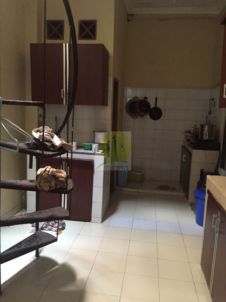 Ruang Belakang Rumah di Sawangan Depok.jpg