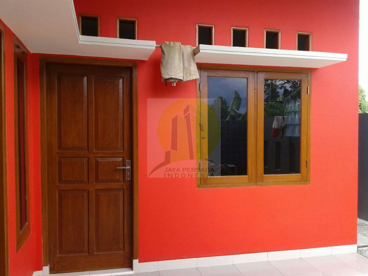 pintu belakang rumah dijual daerah cilodong depok.jpg