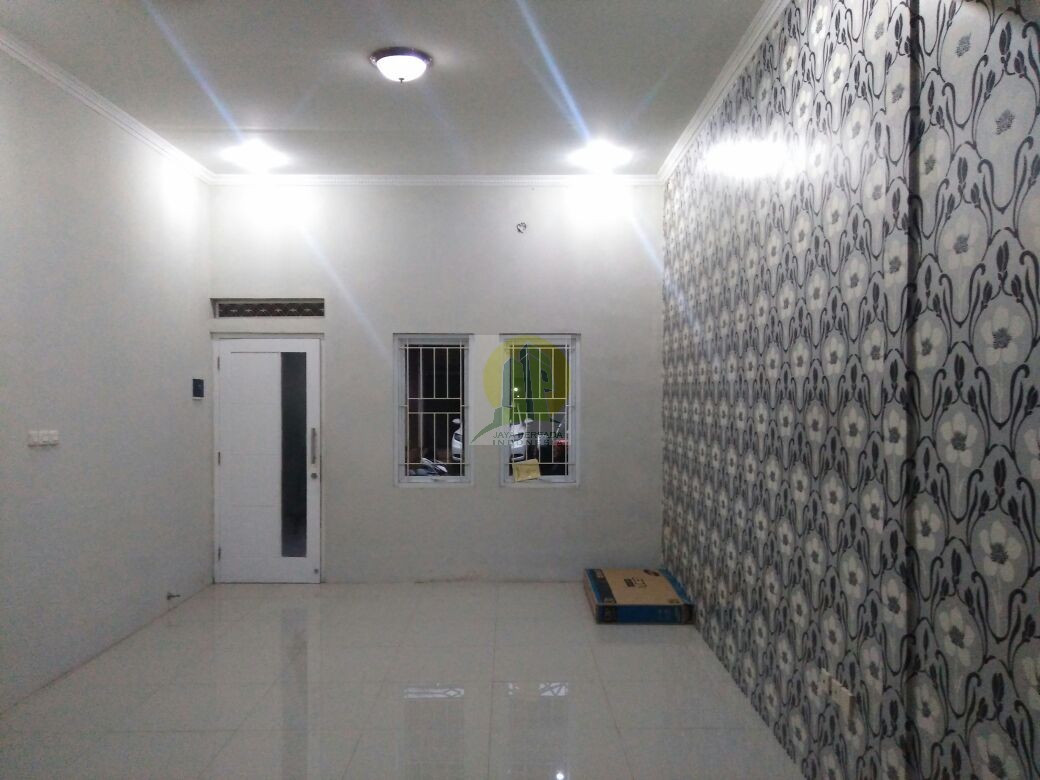 Ruang Tengah rumah dijual di caman jatibening.jpg