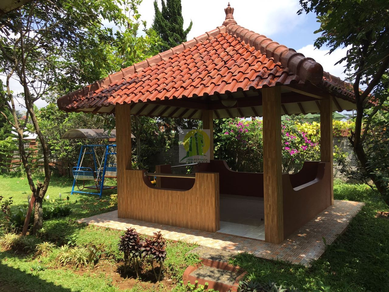 Gazebo vila dijual di cisarua.jpg