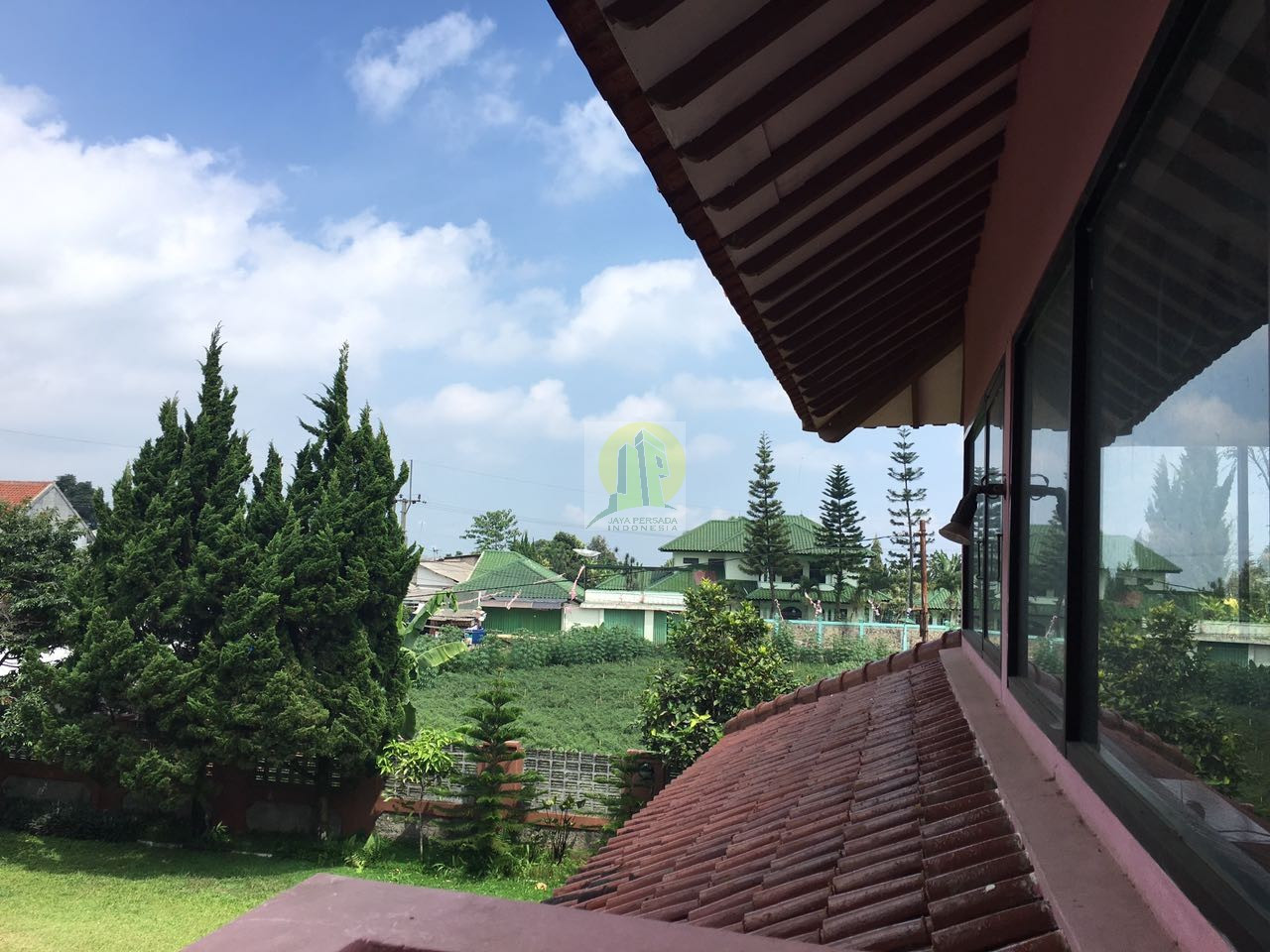 View pemandangan vila di jual di cisarua.jpg