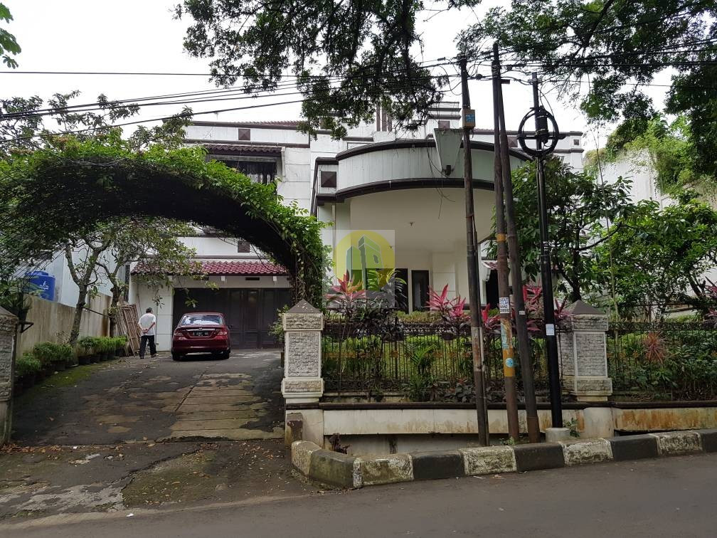 Rumah Mewah dan Luas di Halimun Bogor
