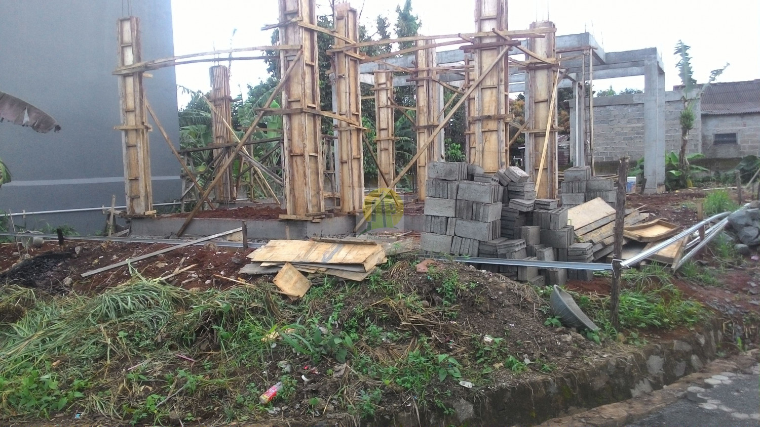 Rumah Bernuansa Tropis dan Berkualitas
