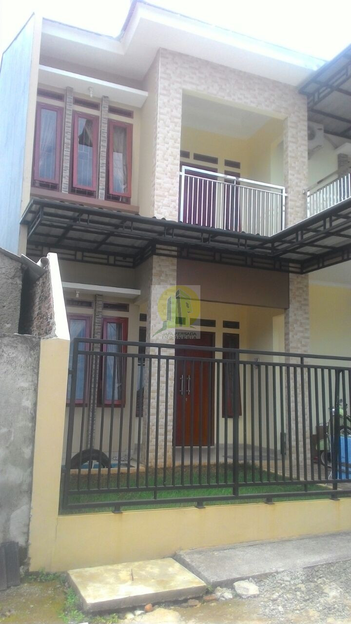 Rumah Nuansa Tropis 2 Lantai di Sawangan Depok