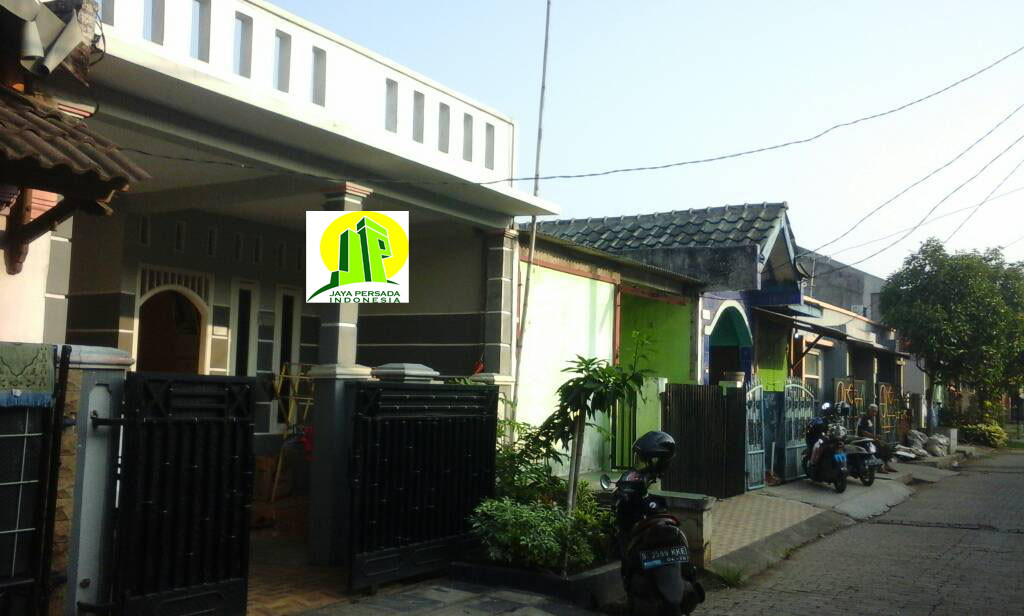 Tampak Depan Rumah Minimalis Bagus di Villa Bekasi Indah