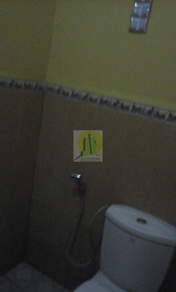 Kamar Mandi Rumah Minimalis Bagus di Vila Bekasi Indah