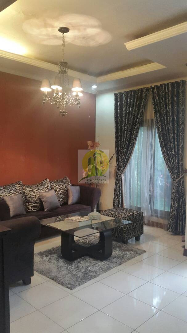 Ruang Tamu Rumah dijual di Kemang Jaksel