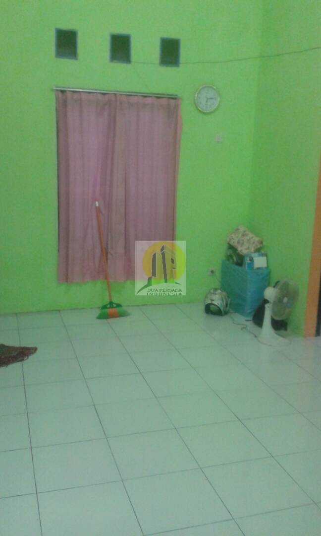Bagian Dalam Rumah Minimalis Over Kredit di Centeral Park Cikarang Bekasi.jpg