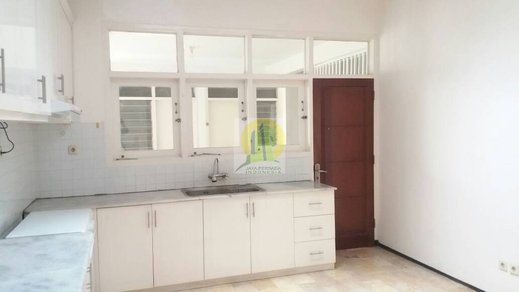 Dapur Rumah Mewah disewakan di kemang Jaksel.jpg