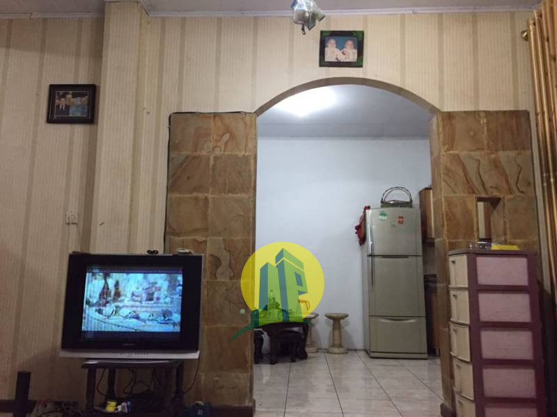 Rumah mewah 2 lantai Bintara