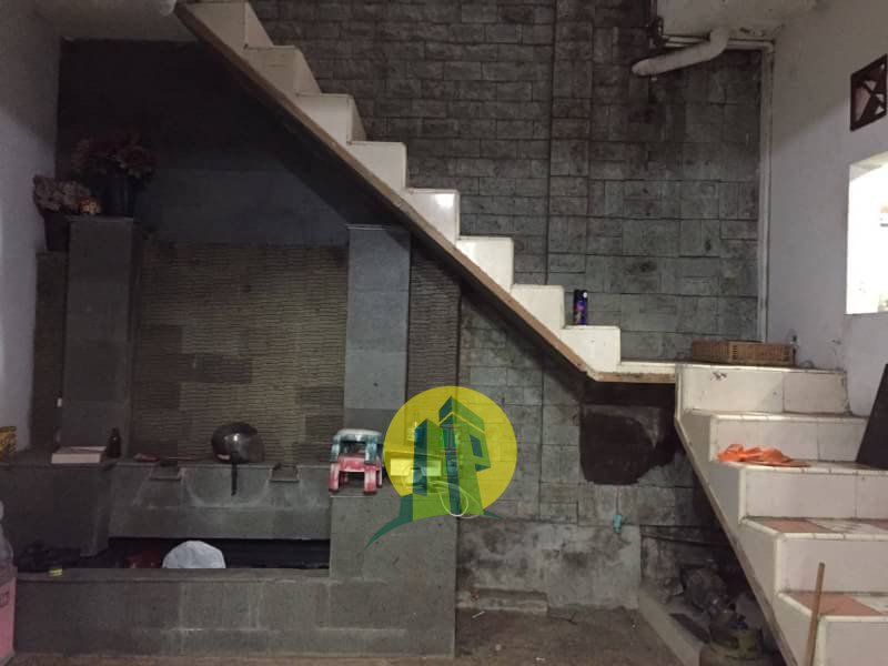 Rumah mewah 2 lantai Bintara