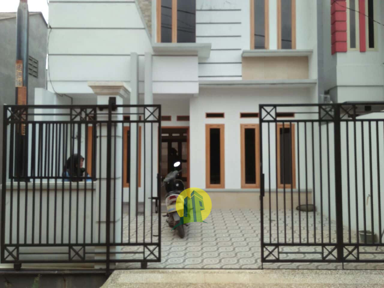 Rumah mewah eklusive Dua lantai Jatiasih