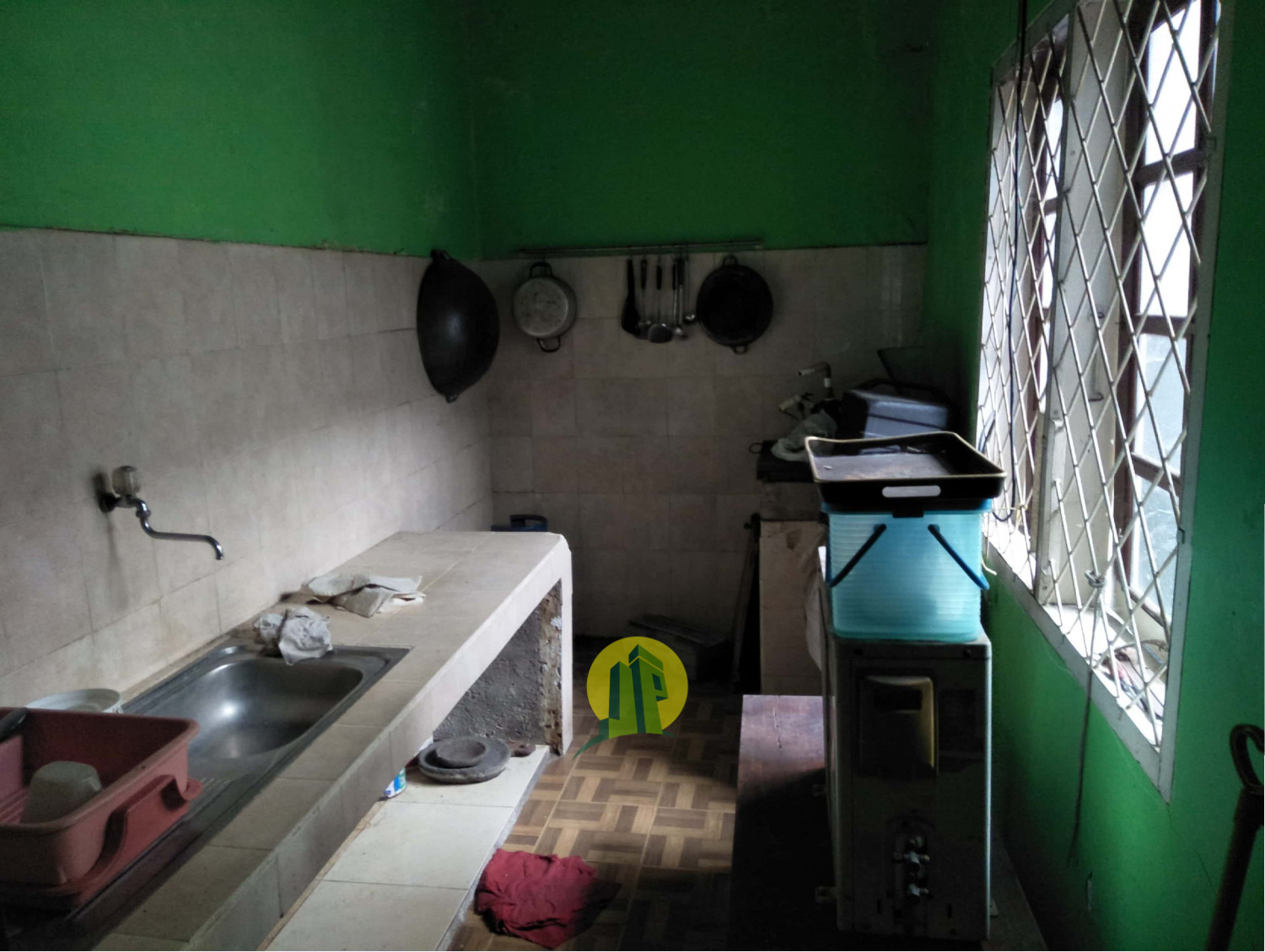 Rumah di kawasan komersil, Bekasi