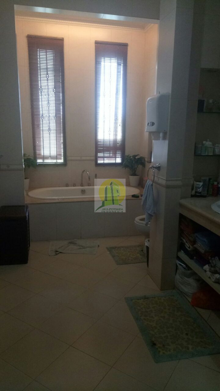 Rumah Mewah di Cilandak Permai Jaksel