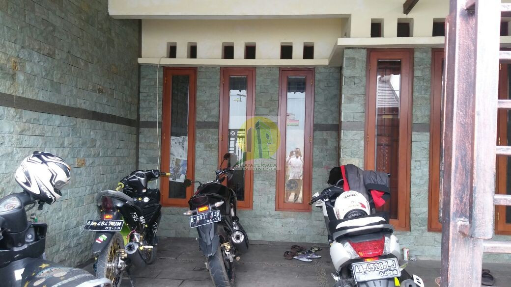 Rumah Second di Pinang Kota Tangerang Banten