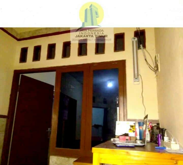 Rumah strategis pinggir jalan tambun
