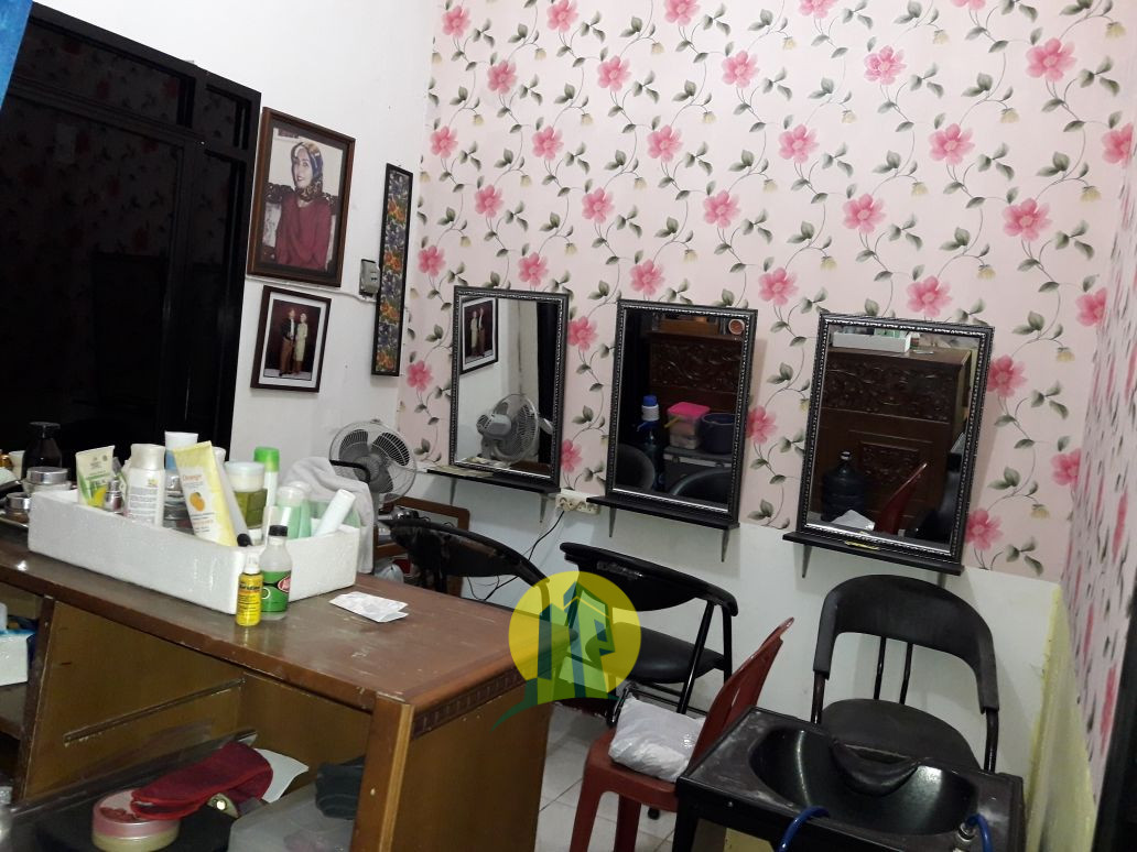 Rumah second siap huni di Ciracas jaktim