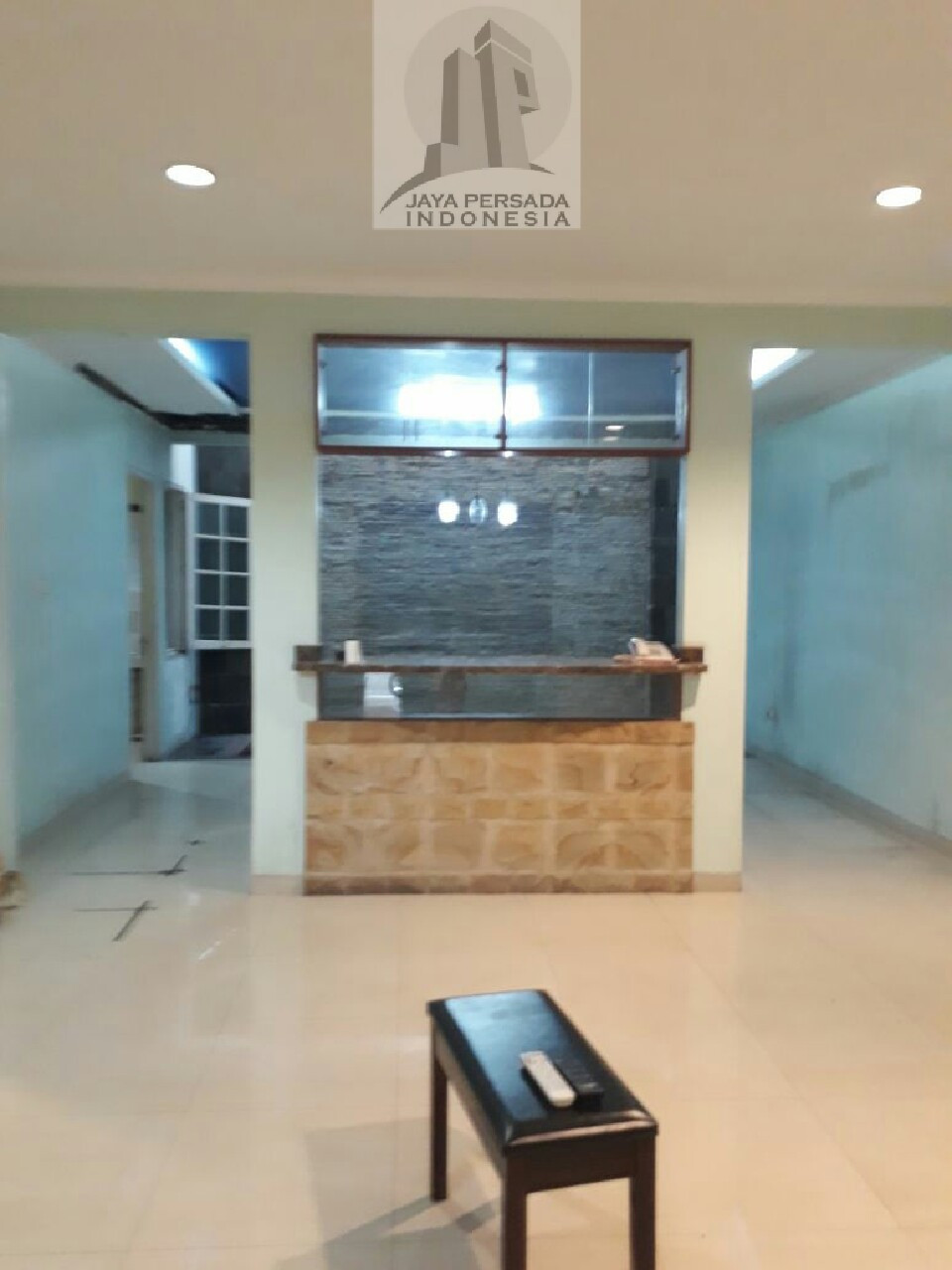 Rumah legenda wisata