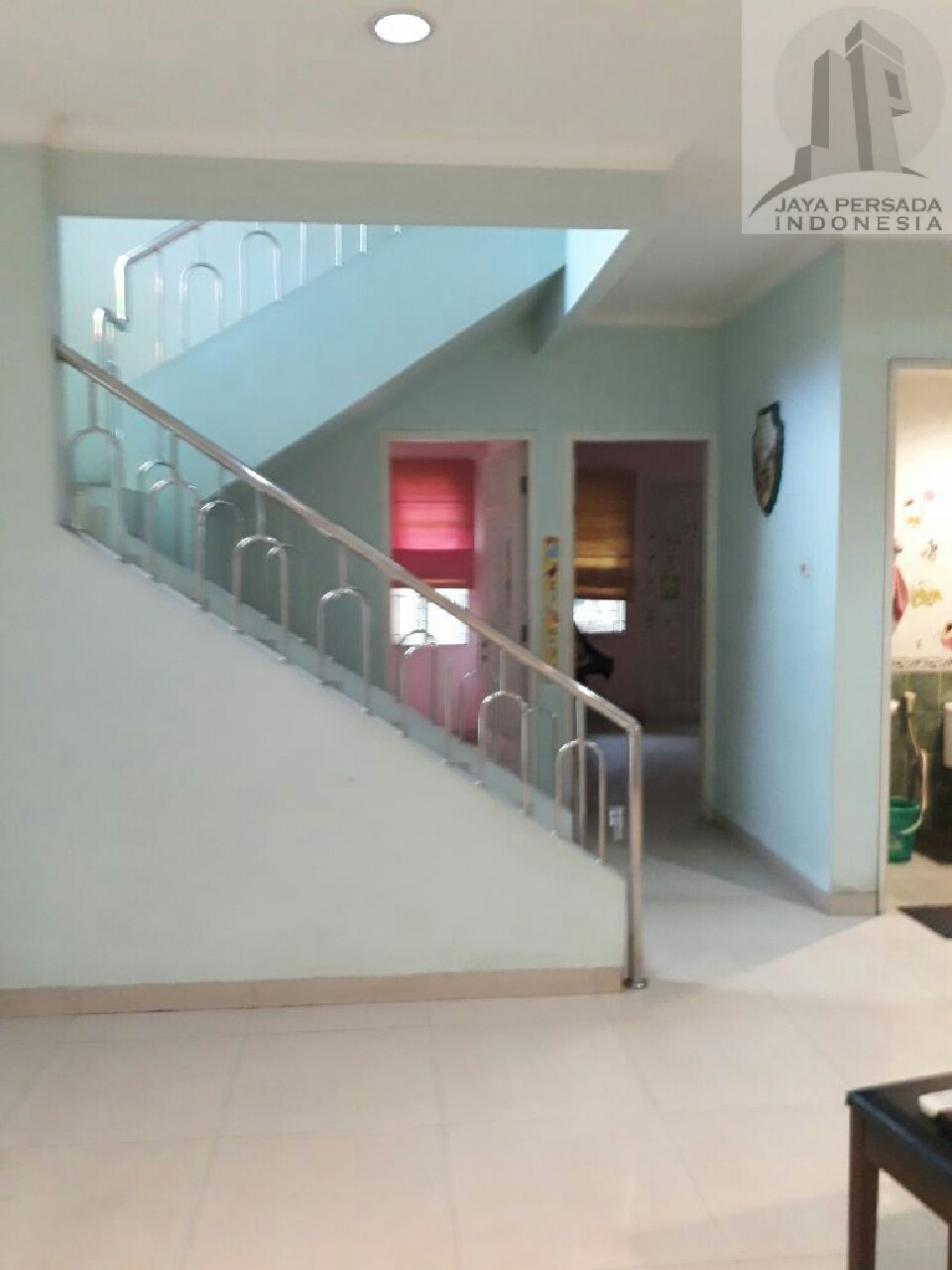 Rumah legenda wisata