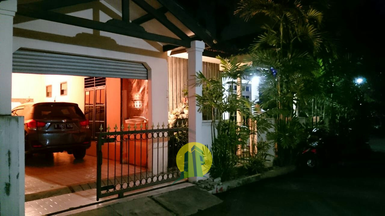 Rumah luas siap huni di jatibening bekasi
