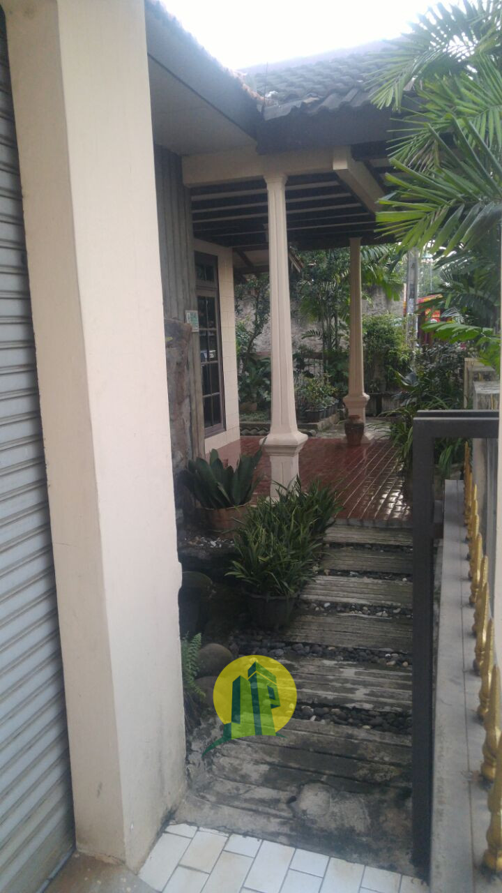 Rumah luas siap huni di jatibening bekasi