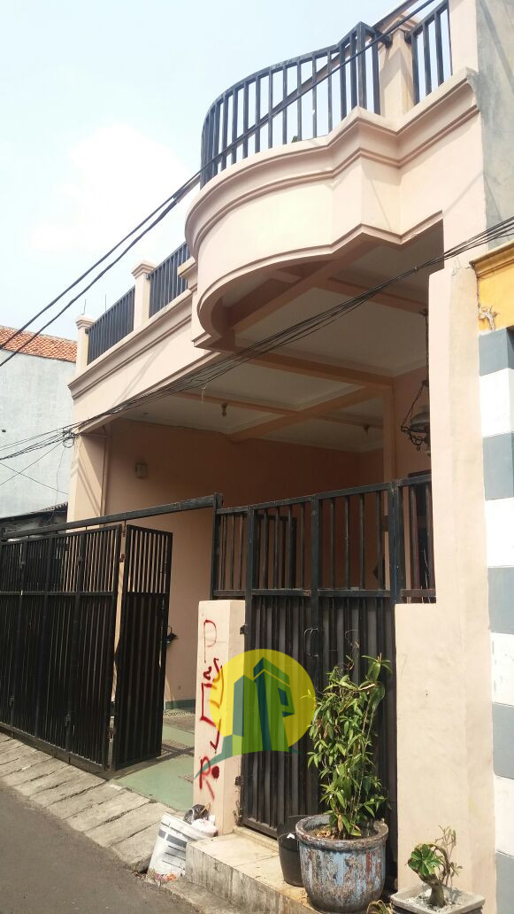RUMAH MODERN DI CIPINANG, PONDOK BAMBU, JAKARTA TIMUR