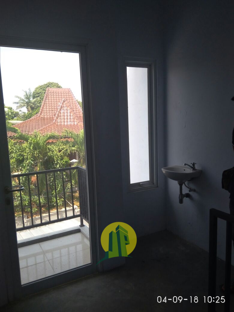 Rumah 2 Lantai siap huni di Sukatani Tapos Depok