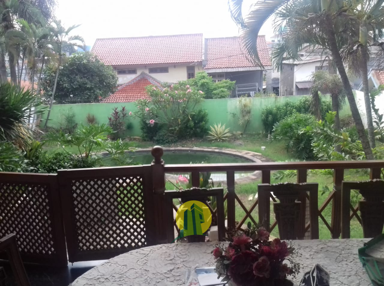 Dijual Cepat Rumah Bagus 3 Lantai Siap Huni di Lenteng Agung