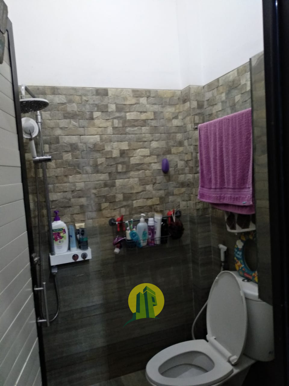 Rumah siap huni dijual cepat Full Furnish di Bintara Bekasi Barat