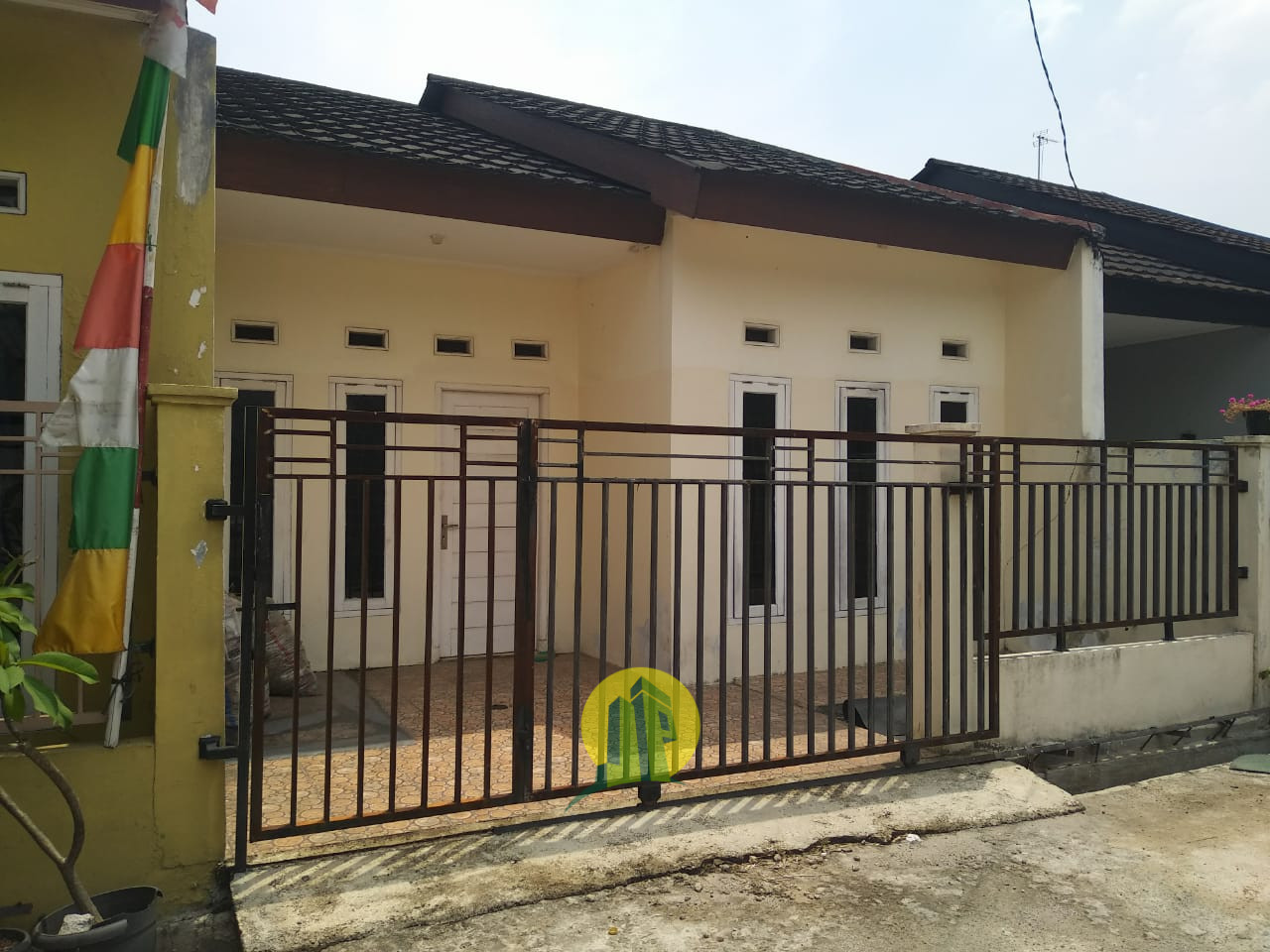Rumah Baru Secondary siap huni di Bintara Bekasi Barat