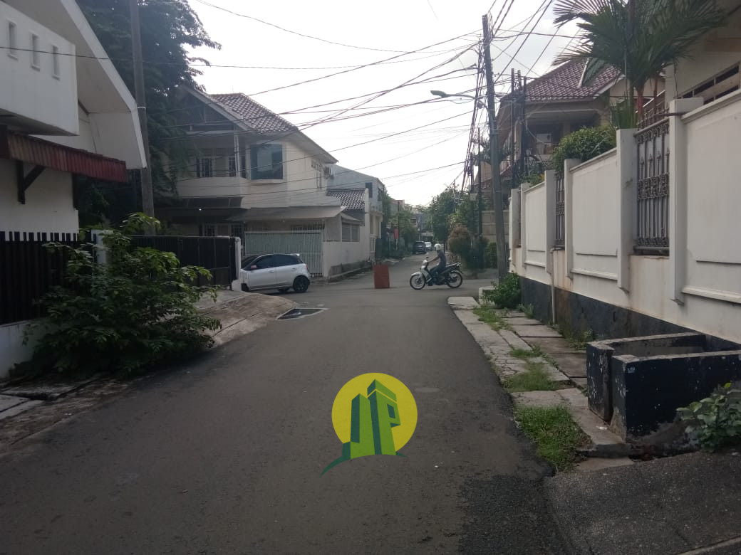 Rumah Bagus di Kavling DKI Pondok Kelapa Jaktim