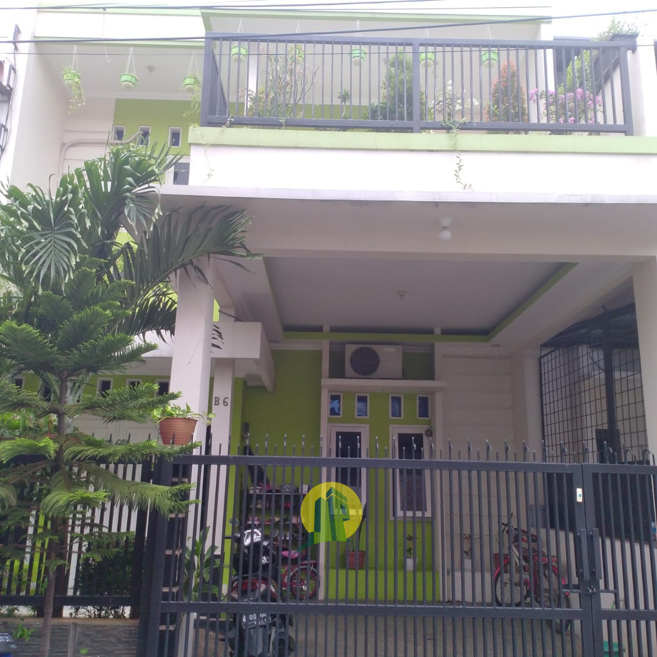 RUMAH 2 LANTAI DI LOKASI STRATEGIS PERBATASAN JAKARTA-BEKASI