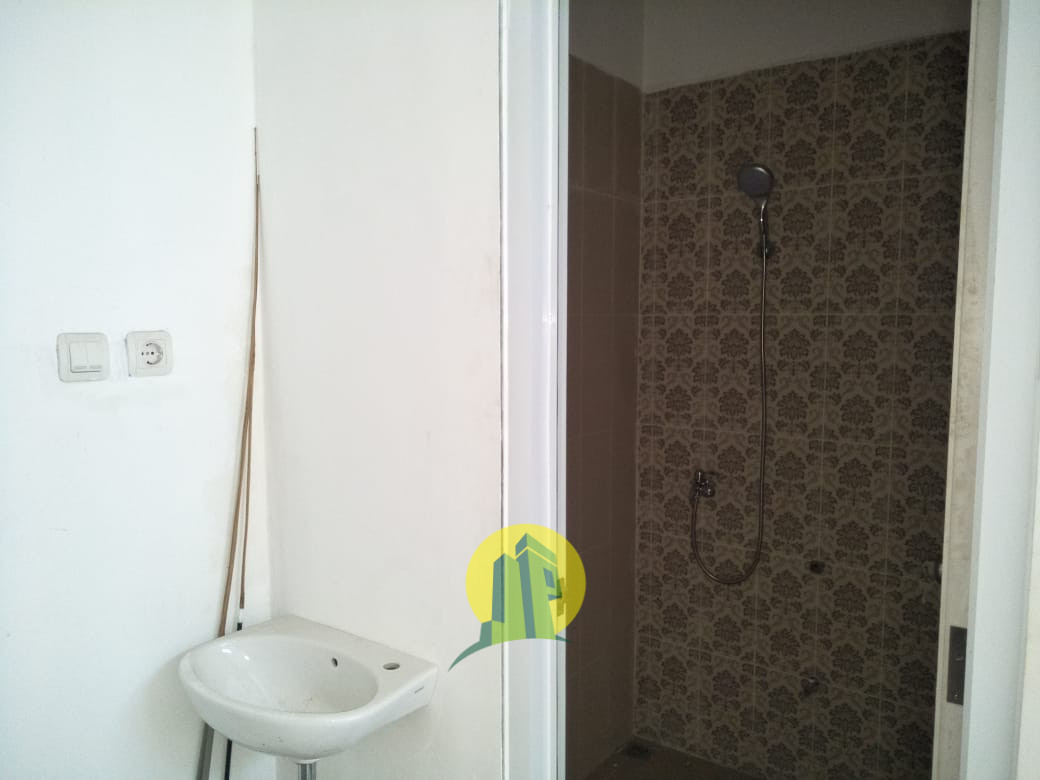 Rumah Cantik  berada di jalur utama, Jatiwarna-Cibubur