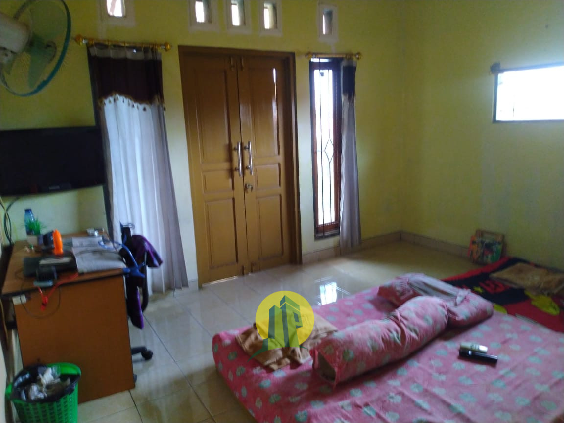Kamar Tidur Rumah Second di Tapos Depok