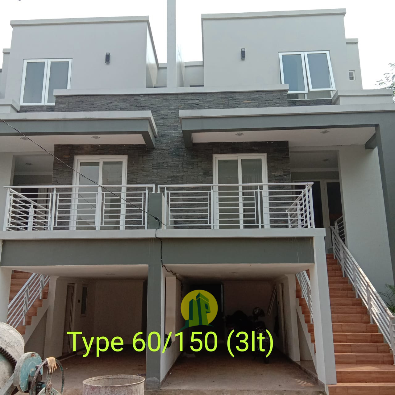 RUMAH MEWAH HARGA EKONOMIS LOKASI SUPER STRATEGIS di Cikunir Jatiasih Bekasi