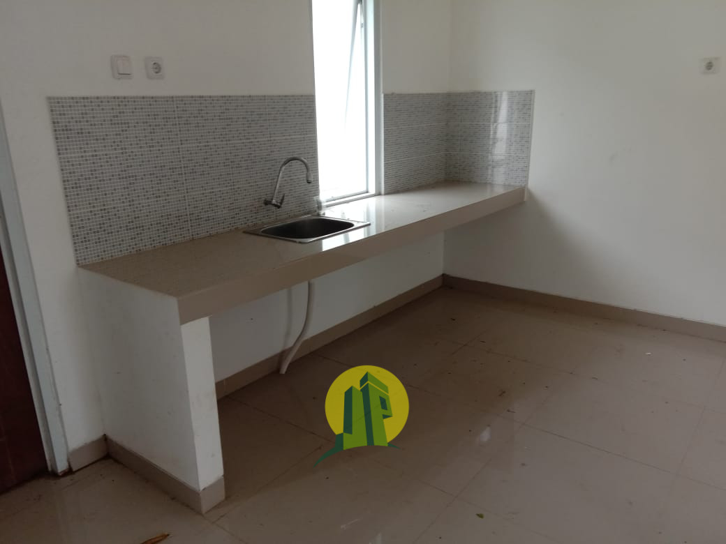 HUNIAN MODERN GREEN CONCEPT TROPICAL GARDEN di Jatiwarna Bekasi