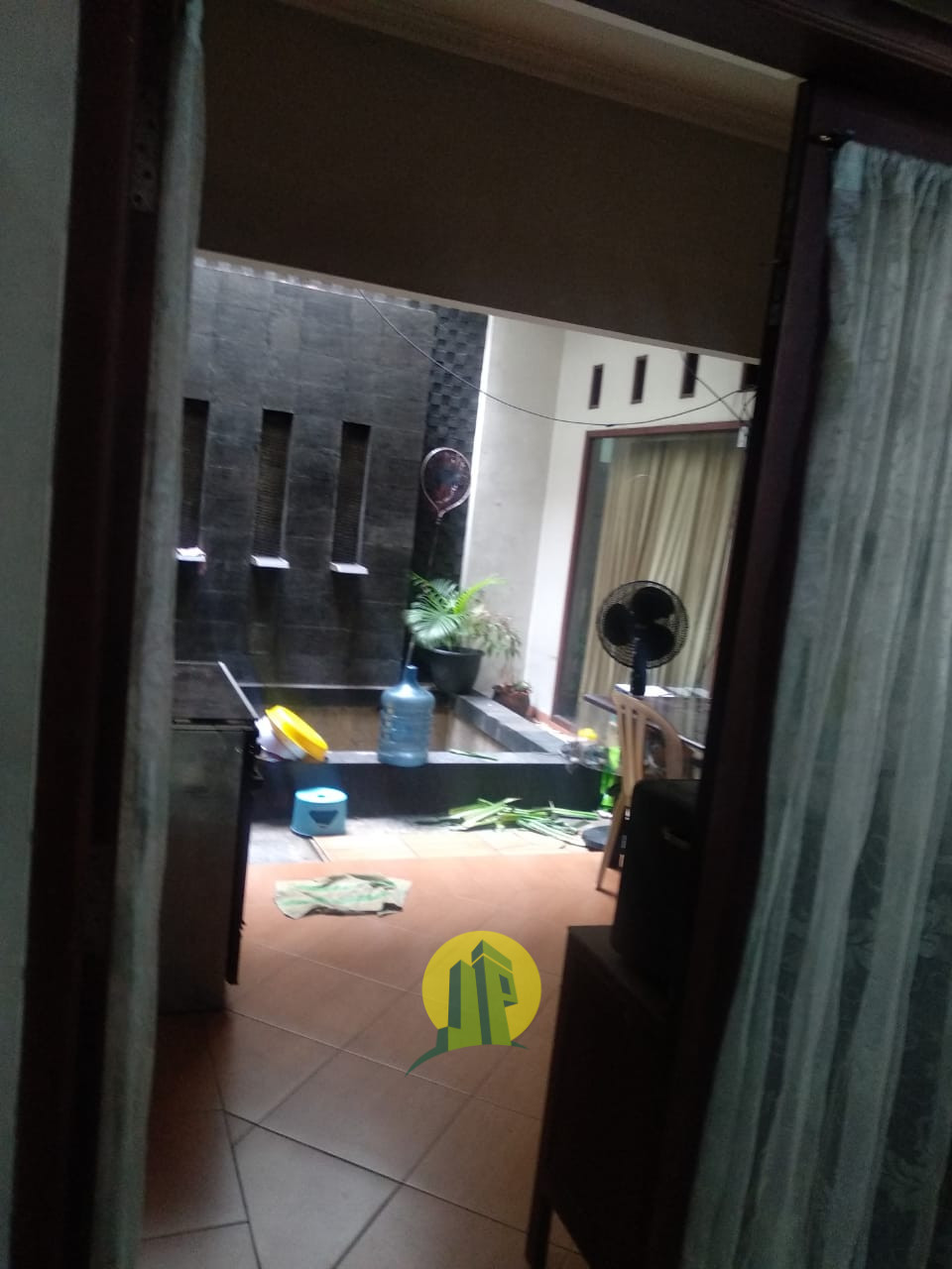 RUMAH ISTIMEWA DUA LANTAI SIAP HUNI STRATEGIS DI PENGASINAN, BEKASI TIMUR