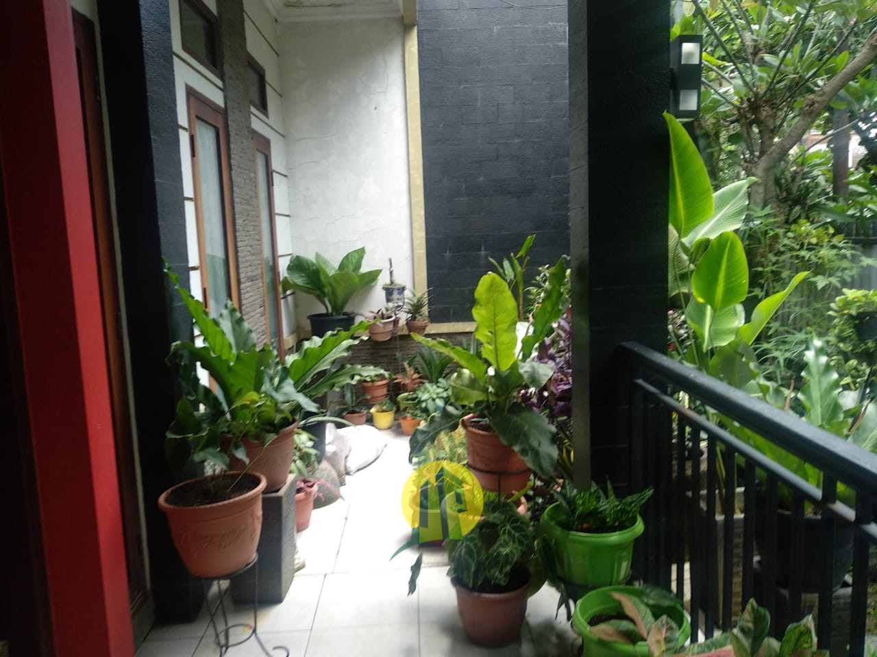 RUMAH ISTIMEWA DUA LANTAI SIAP HUNI STRATEGIS DI PENGASINAN, BEKASI TIMUR