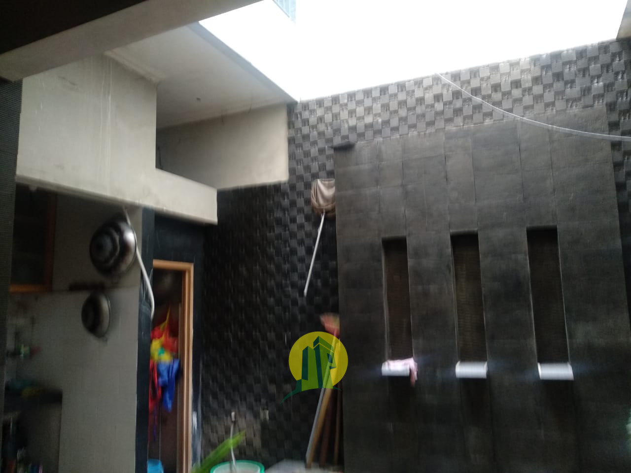 RUMAH ISTIMEWA DUA LANTAI SIAP HUNI STRATEGIS DI PENGASINAN, BEKASI TIMUR