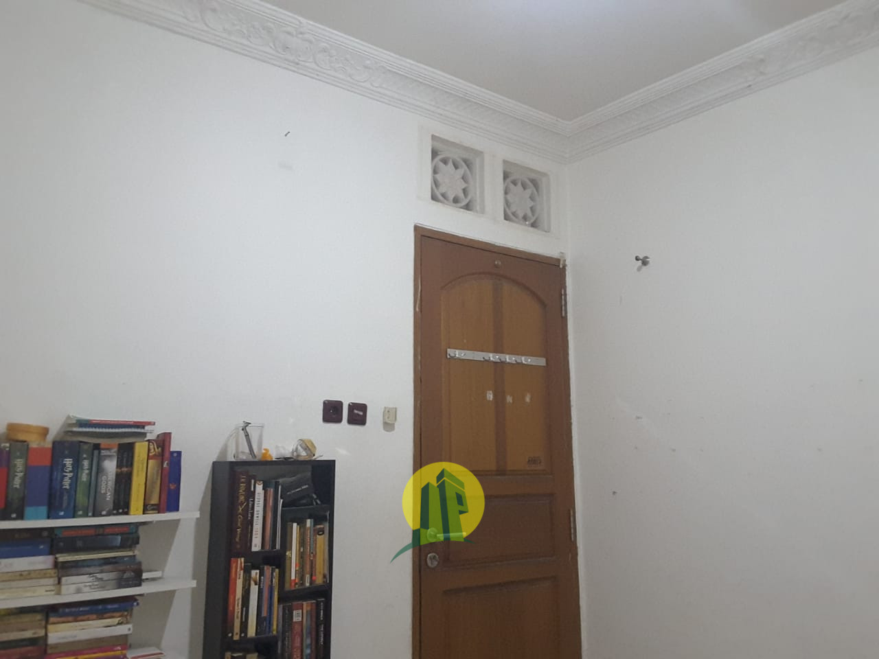 RUMAH NYAMAN STRATEGIS SIAP HUNI Di Caman Kalimalang