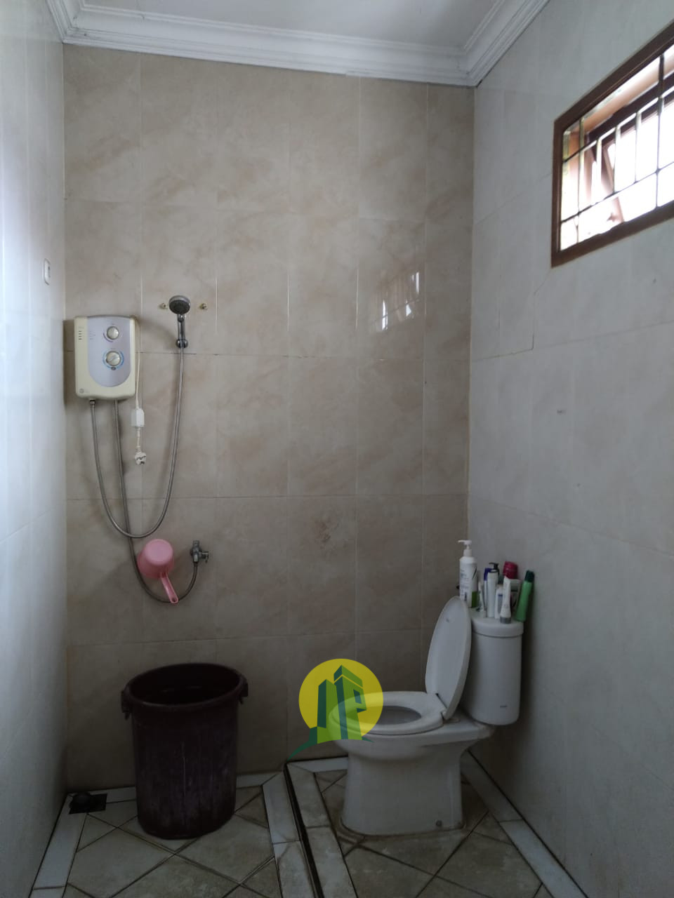 Rumah Mewah Lokasi Strategis di Cipayung Jakarta Timur