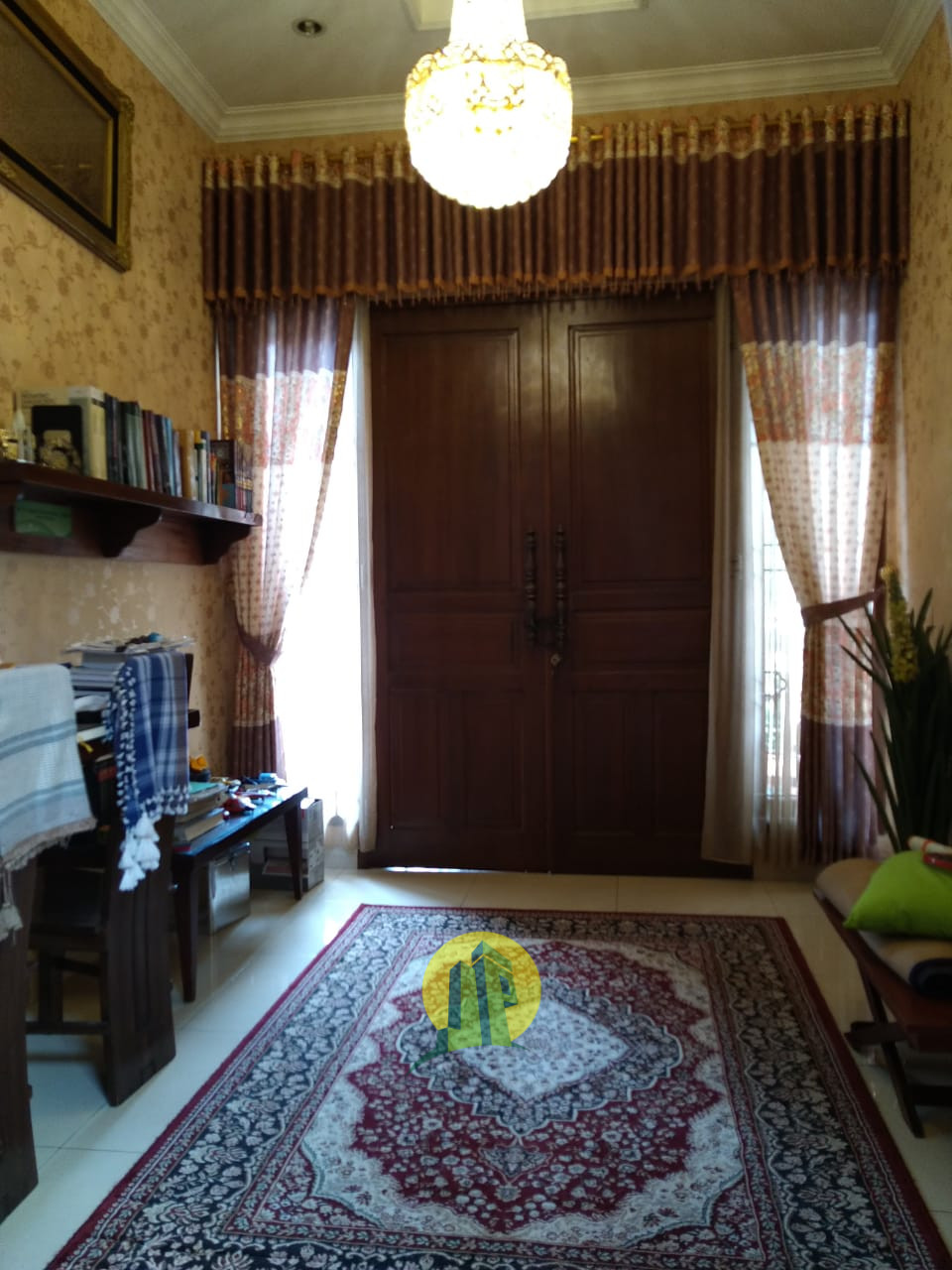 Rumah Mewah Lokasi Strategis di Cipayung Jakarta Timur