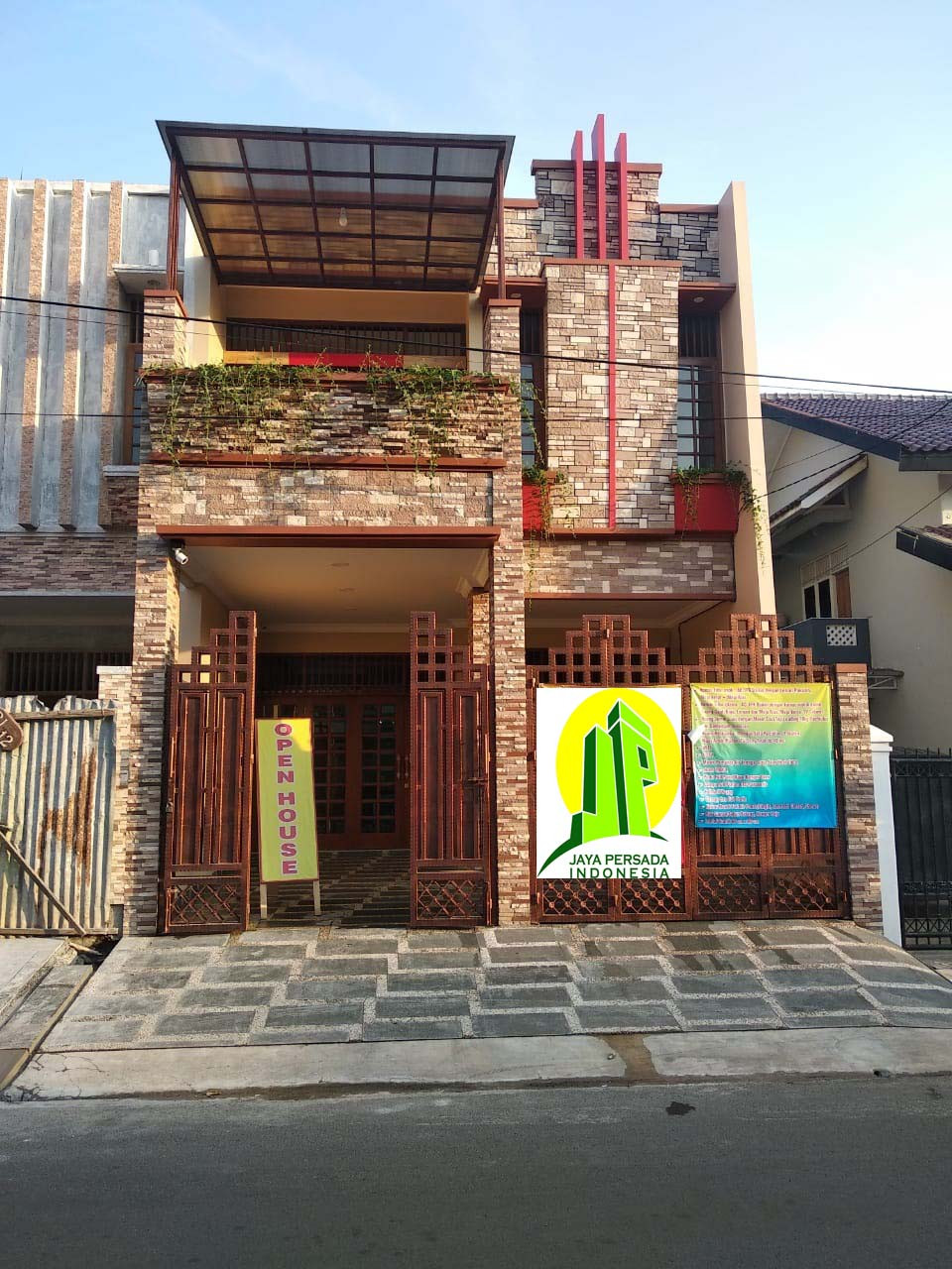 Rumah Baru Bagus konsep Modern Living langsung huni tinggal bawa koper