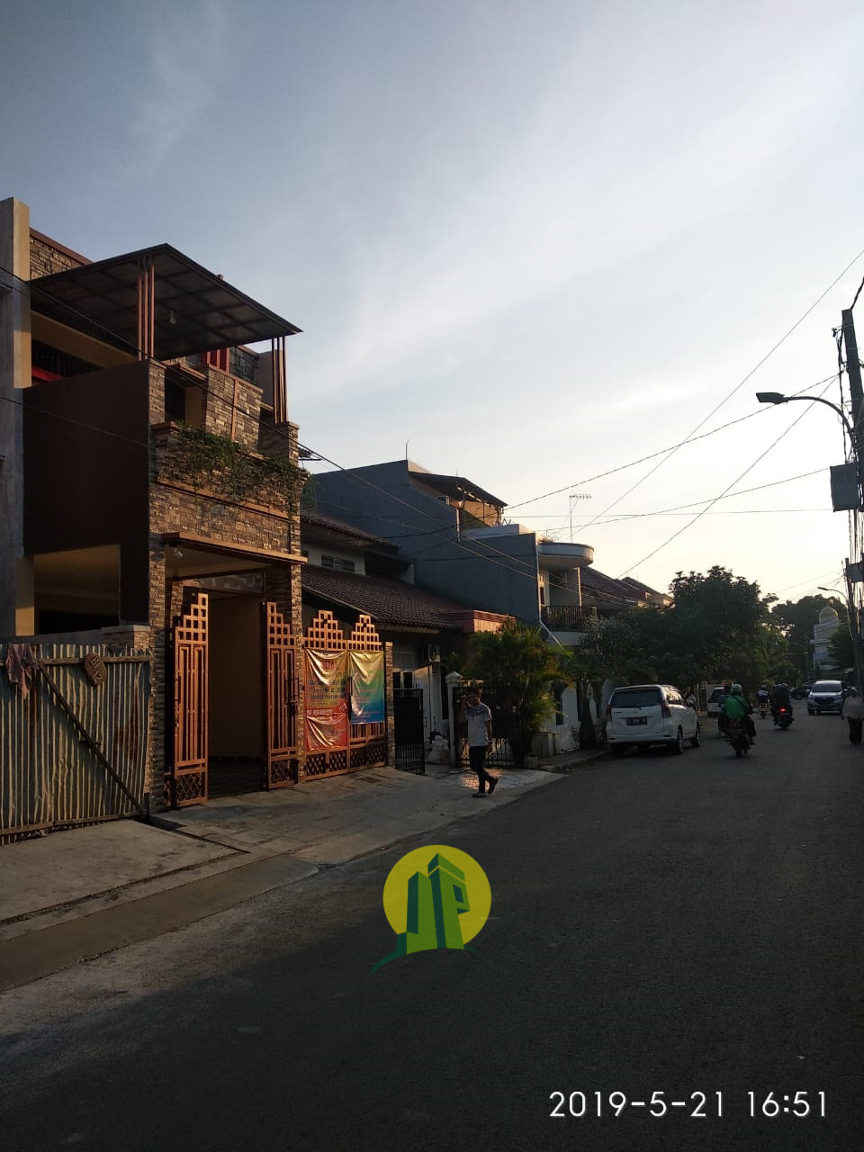 Rumah Baru Bagus konsep Modern Living langsung huni tinggal bawa koper