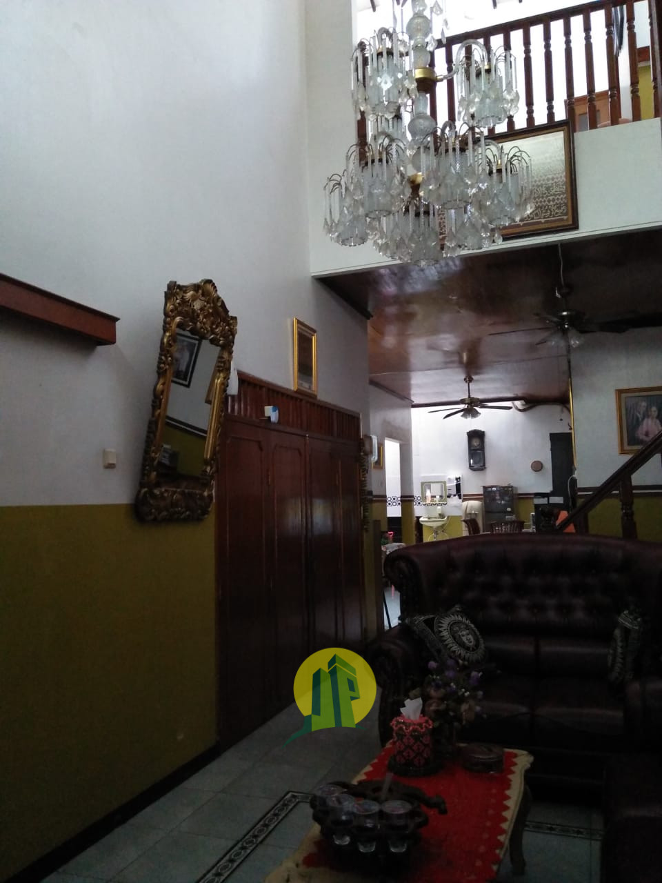 Rumah dua lantai depok