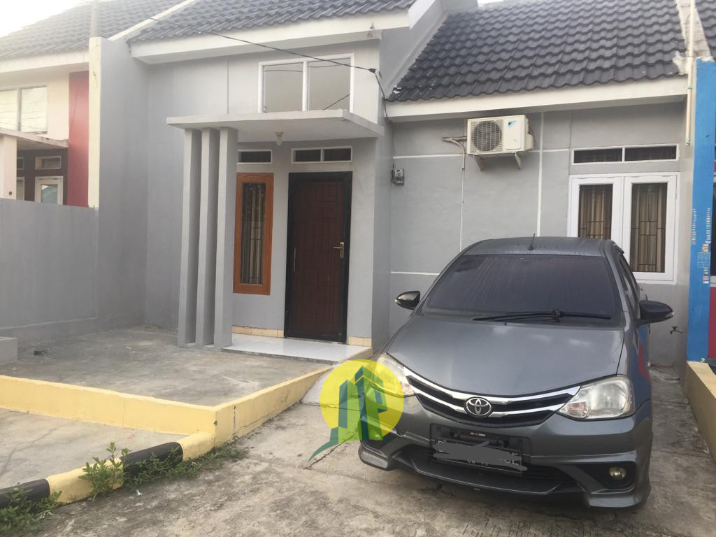 Rumah Green Side Resident Karawang